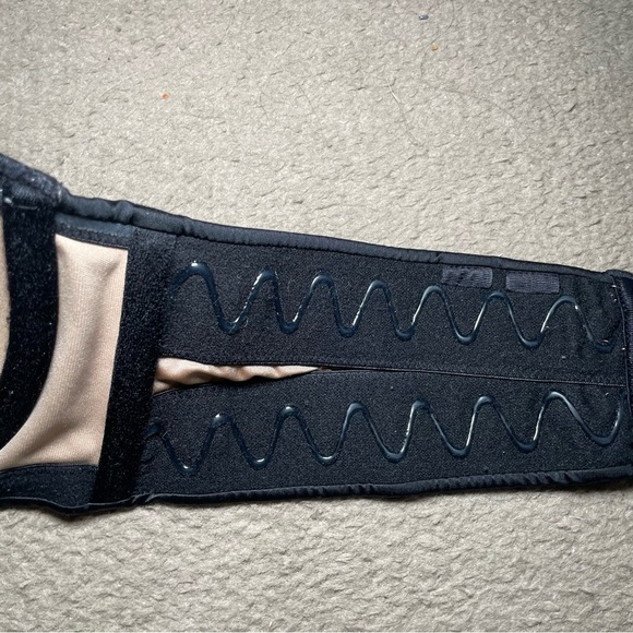 Ambrielle Black Lined Light Push Up Strapless Underwire Bra Size 38D - Picture 4 of 6